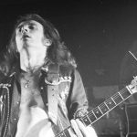 Irmã de Renato Russo e primeiro guitarrista da Legião Urbana apresentam inéditas