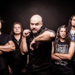 Cerveja criada por Bruce Dickinson, do Iron Maiden, tem lançamento mundial no Hard Rock Cafe Curitiba