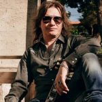 Dizperto é o álbum de estreia de Fernando Mascarenhas