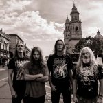 Garotos Podres faz show em Curitiba no Basement Cultural